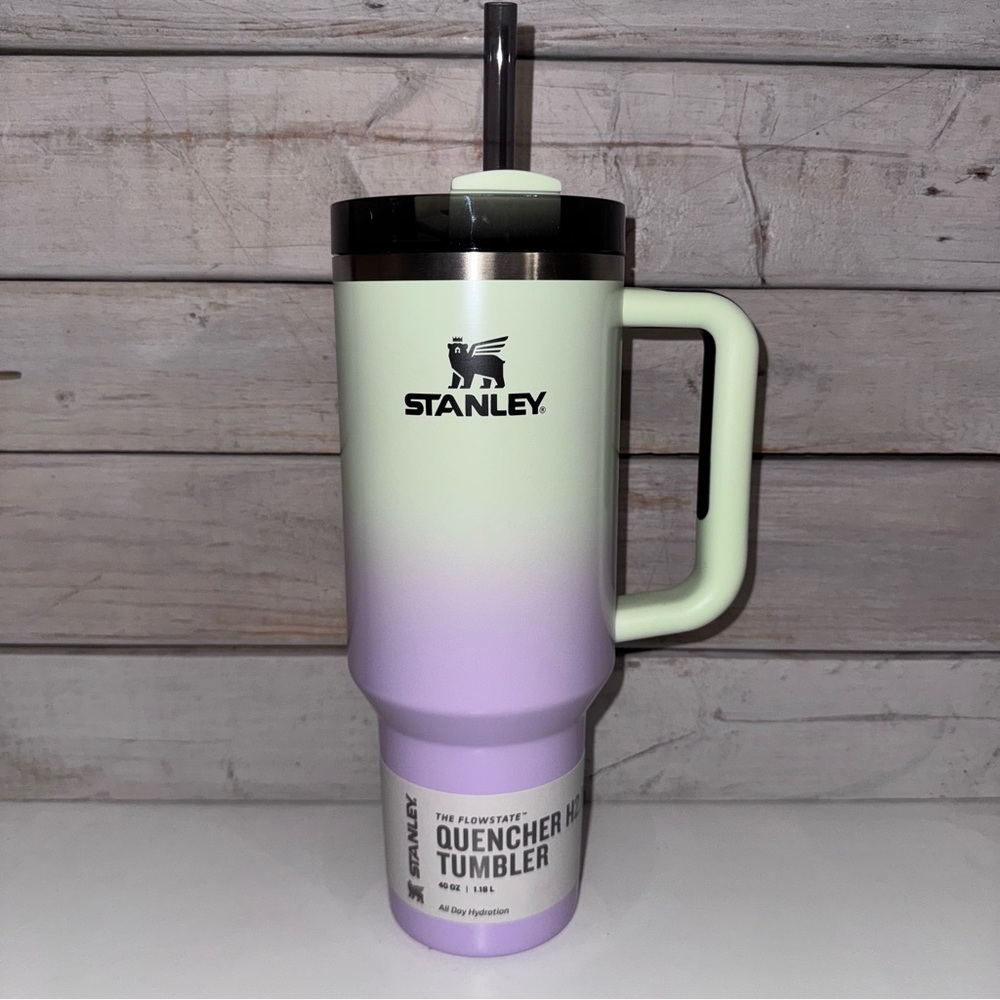Stanley x Target 40oz Quencher - Halloween Hypnotic Green NWT 🧟